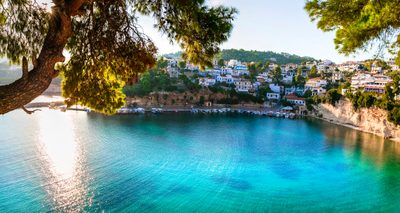 alonissos hero