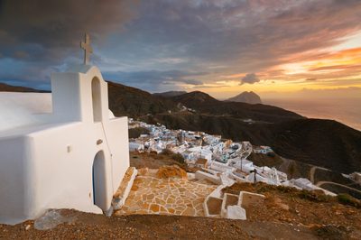 chora by anavi hero