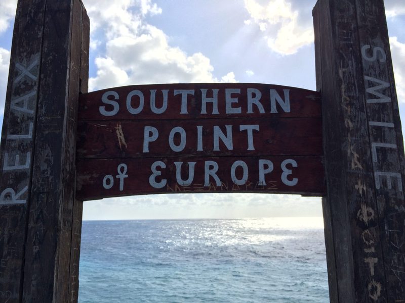 Träskylt med texten Southern Point of Europe vid Tripiti på Gavdos