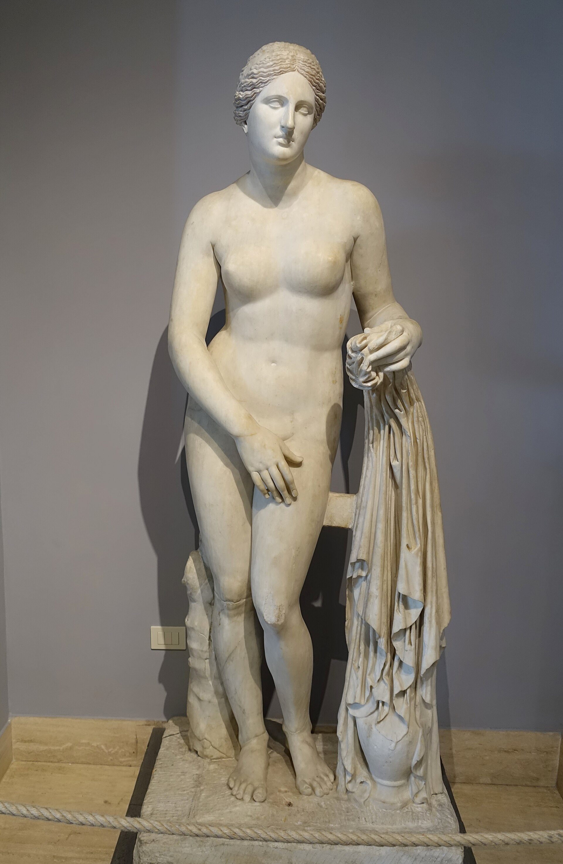 Romersk marmorkopia av Afrodite från Knidos i Vatikanmuseerna
