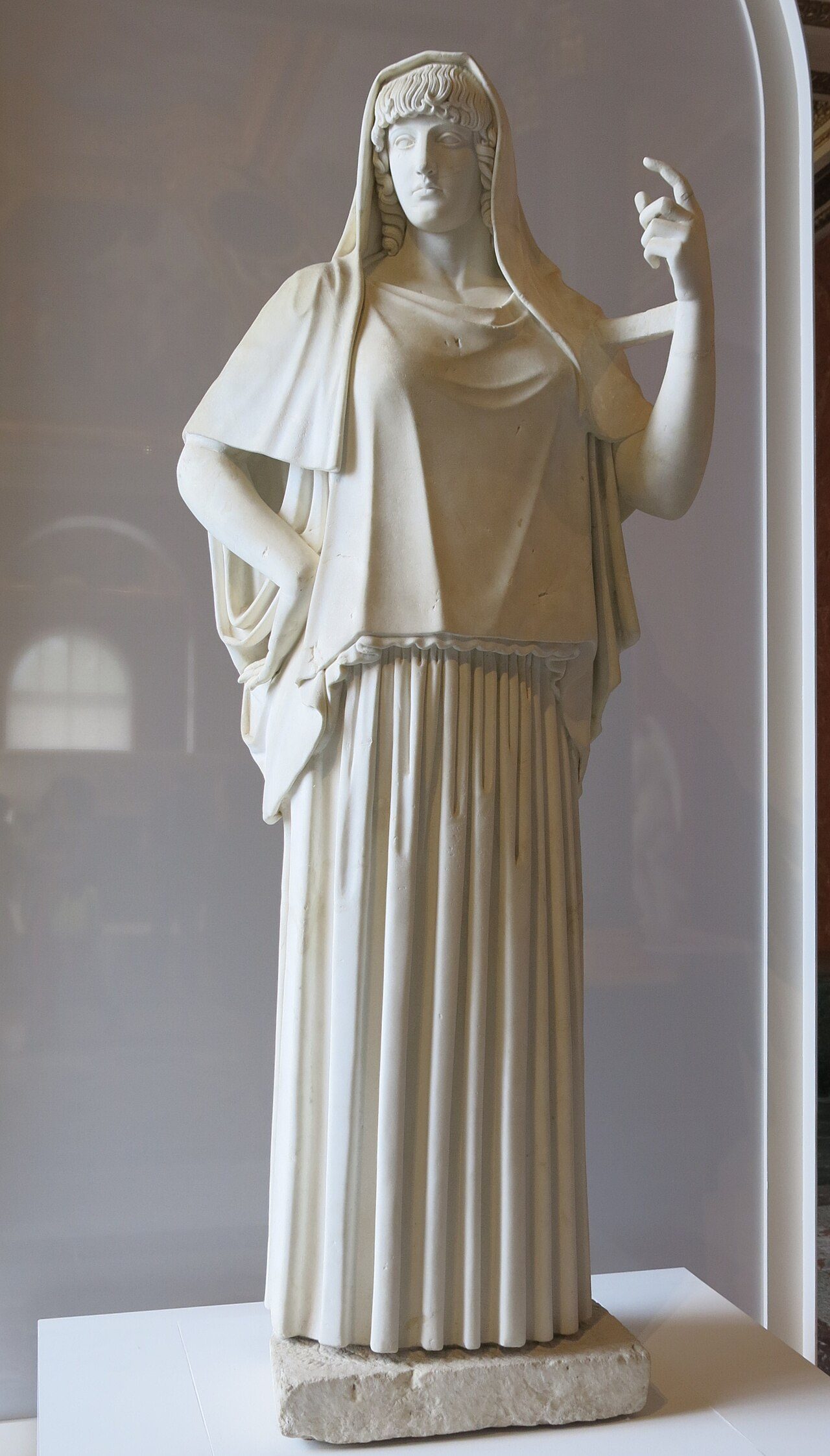 Staty föreställande Hestia Giustiniani