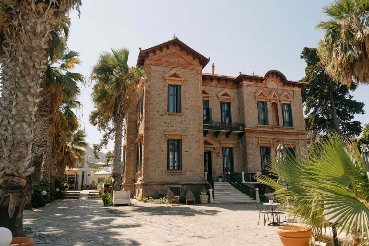 Loriet Hotel