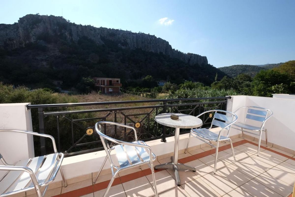 Mirsini Hotel