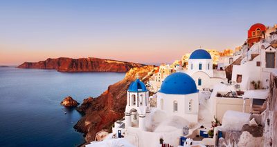 oia santorini stad hero