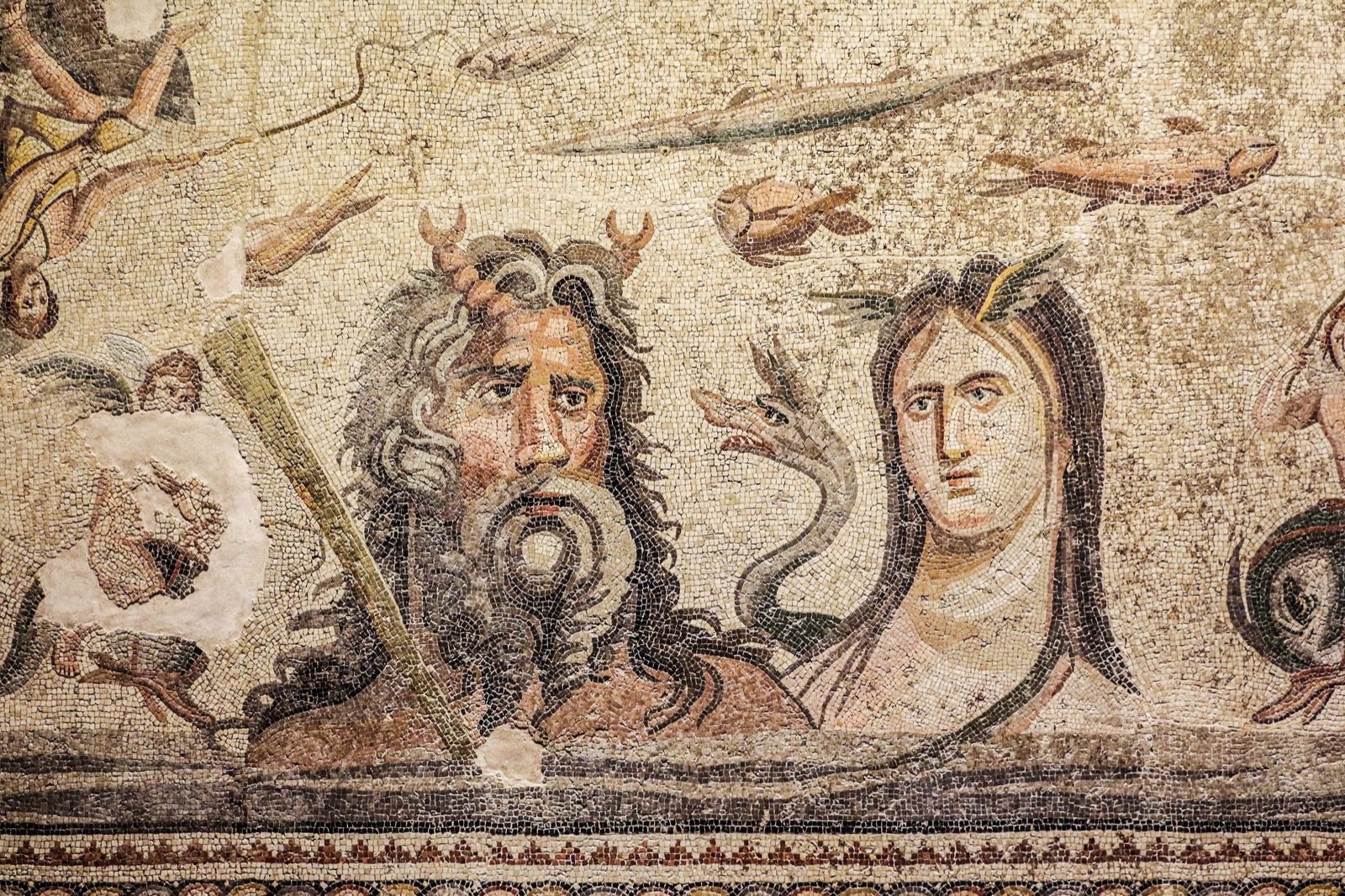 Okeanos och Tethys i en mosaik från Zeugma