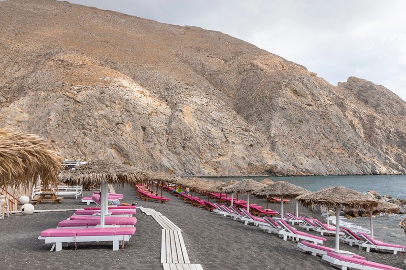 perissa strand santorini