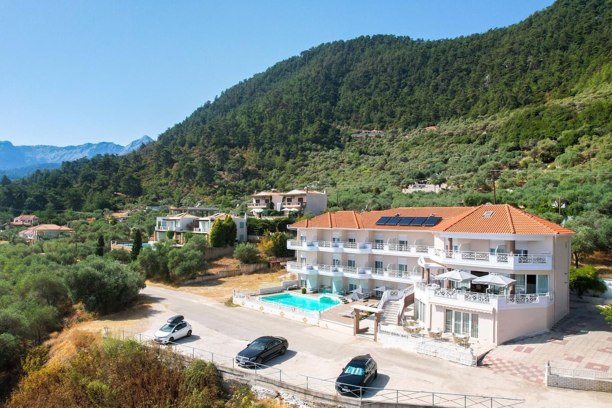 Sunny Hotel