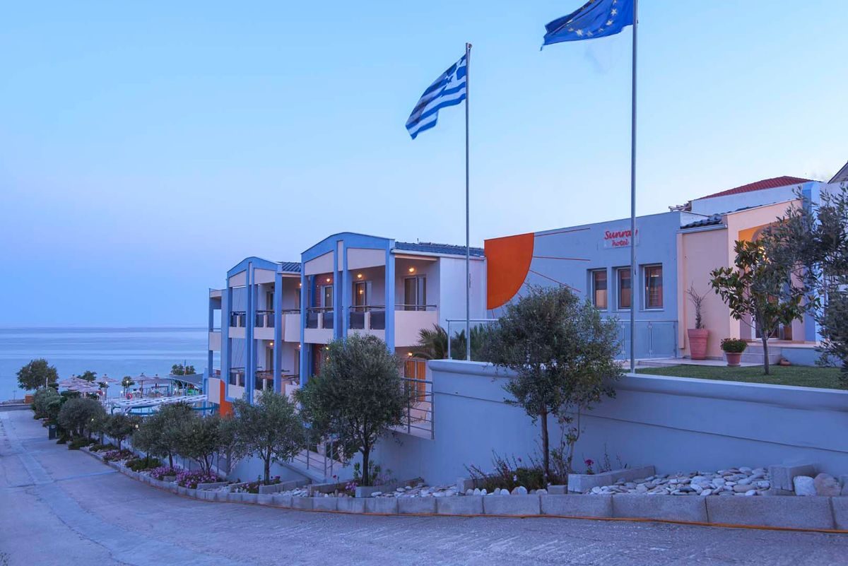 Sunray Hotel