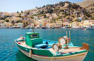 symi hero