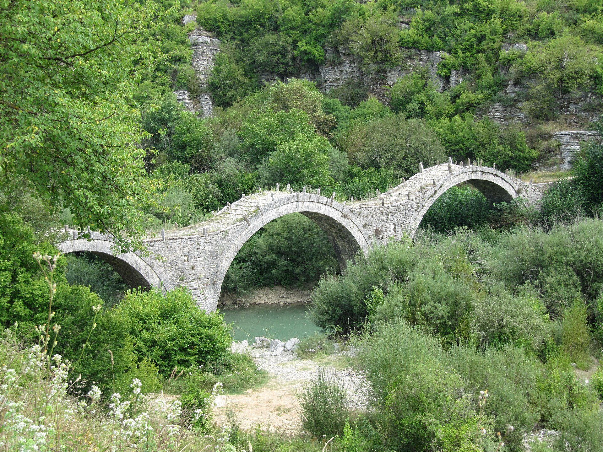 Kalokeriko-bron nära Kipi i Zagori